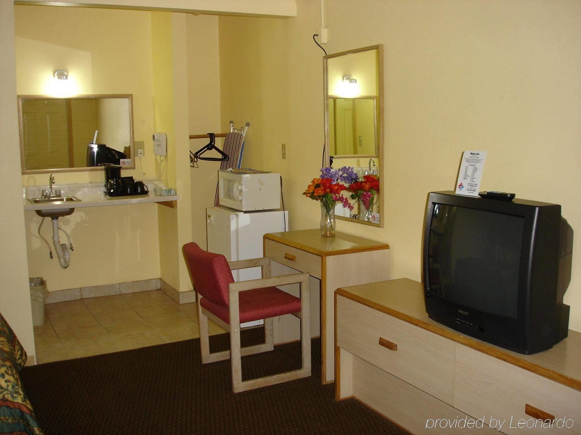 Value Inn Motel Eugene Airport Room photo